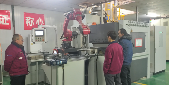 淮北喷砂机在模具清理中的专业应用